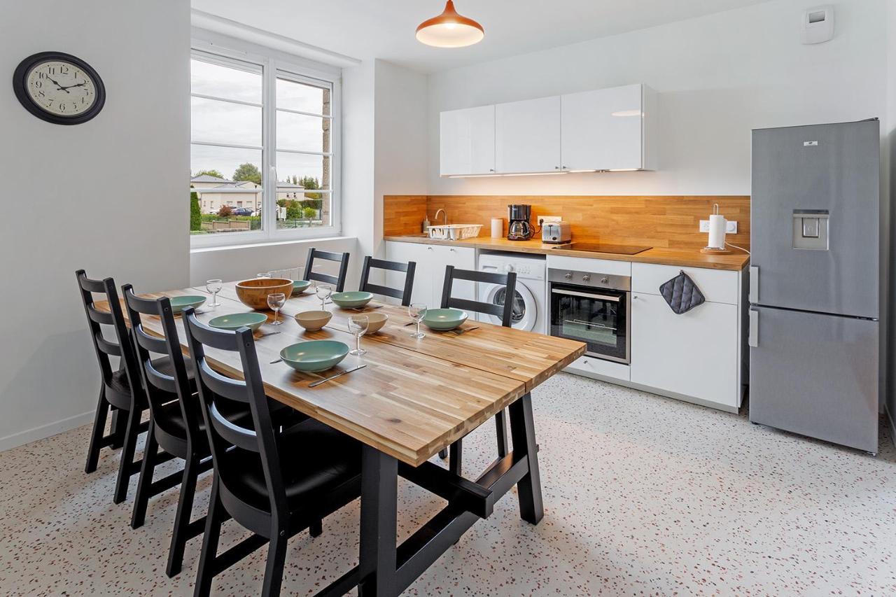Loft British Au Pied Du Mont ! Apartamento Pontorson Exterior foto